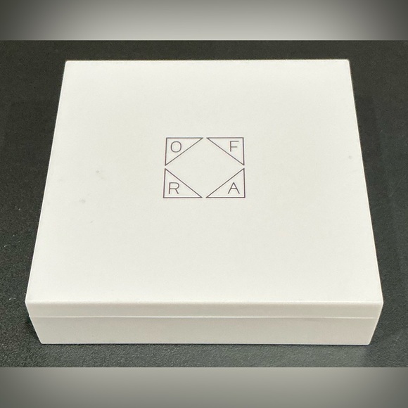 Highlighter - Rodeo Drive
OFRA COSMETICS without box - Picture 2 of 4